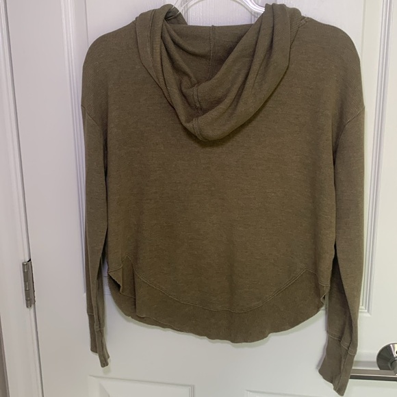SO waffle knit hooded henley crop sweatshirt size xs - Picture 4 of 6